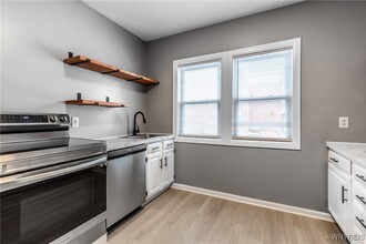 1431 Hertel Ave, Unit 1 in Buffalo, NY - Foto de edificio - Building Photo