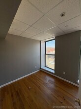 16 Franklin St-Unit -303 in Norwich, CT - Building Photo - Building Photo