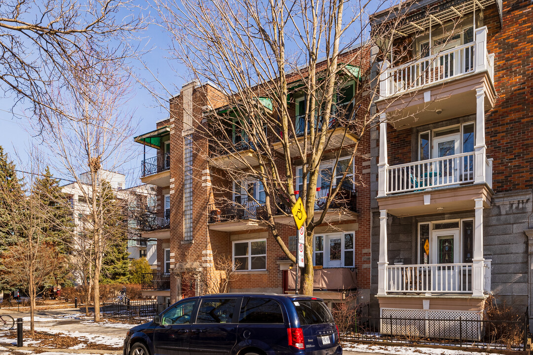 2184-2190 Laurier Av E in Montréal, QC - Building Photo