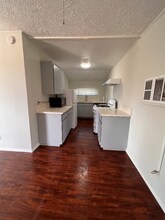37632 Yermo Rd in Yermo, CA - Building Photo - Building Photo