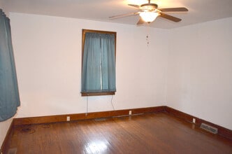 3 Jacobs Ave, Unit B in Chauncey, OH - Building Photo - Building Photo
