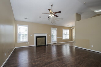 5420 Bridgegate Dr in Winston-Salem, NC - Building Photo - Building Photo