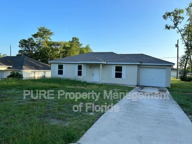 property at 517 Marion Oaks Manor