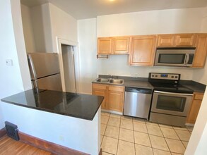 295 E 19th Ave in Columbus, OH - Foto de edificio - Building Photo