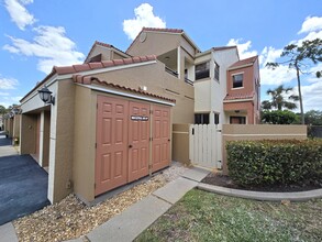 7170 Golden Eagle Ct in Ft. Myers, FL - Foto de edificio - Building Photo