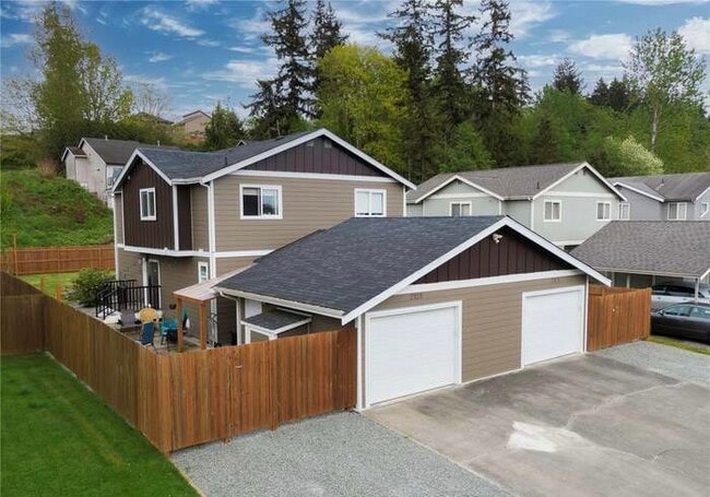 property at 2121 Xenia St