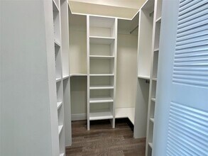 16900 N Bay Rd, Unit 02-1005 in Sunny Isles Beach, FL - Building Photo - Building Photo