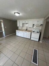 8023 Walrond Ave in Kansas City, MO - Building Photo - Building Photo