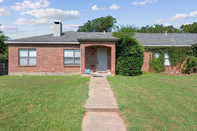 701 Monique Ct in Cedar Hill, TX - Building Photo