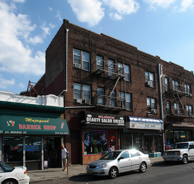273 Monroe St