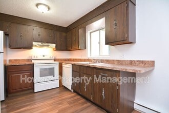 76 Maple St in Norton, MA - Building Photo - Building Photo