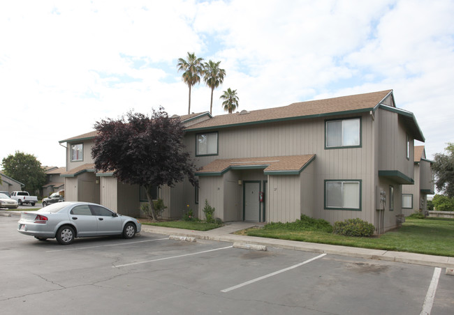 Exeter Apartments in Exeter, CA - Building Photo - Building Photo