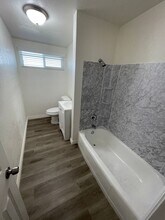 18292 Danbury Ave in Hesperia, CA - Building Photo - Building Photo