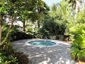 9064 Capistrano St N in Naples, FL - Building Photo - Building Photo