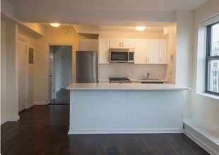 102 Amsterdam in New York, NY - Building Photo - Building Photo