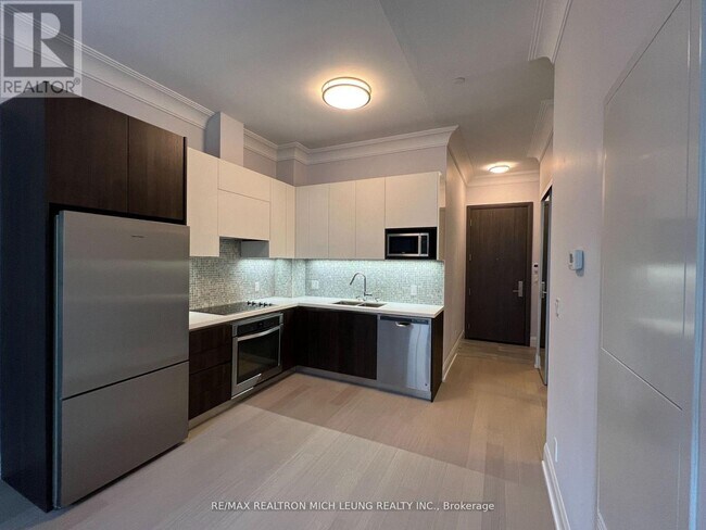 property at 25-125 Water Walk Dr