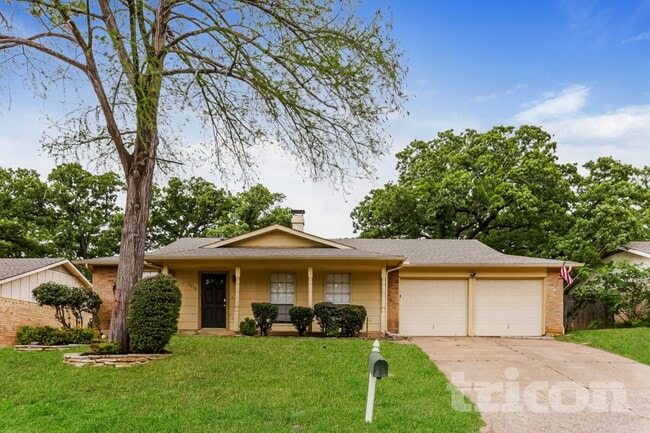 property at 2710 Jewell Dr