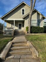 404 Church St in Brenham, TX - Building Photo