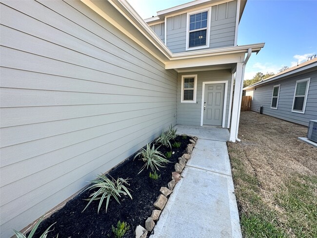 16622 Moss Ln in Porter, TX - Building Photo - Building Photo