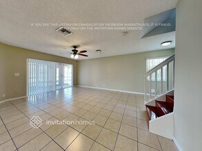 3994 Crescent Creek Dr in Coconut Creek, FL - Building Photo - Building Photo