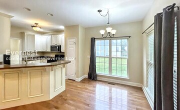 2095 Baggett Rd in Ringgold, GA - Building Photo - Building Photo