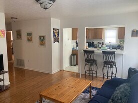 146 Lorentz St Apartamentos