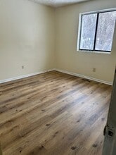 2614 Reo Rd in Lansing, MI - Foto de edificio - Building Photo