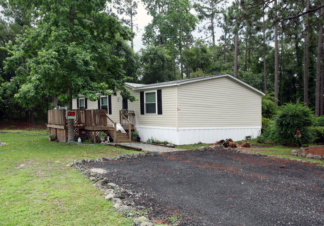 Pot-o-Pines Estates in Wilmington, NC - Foto de edificio