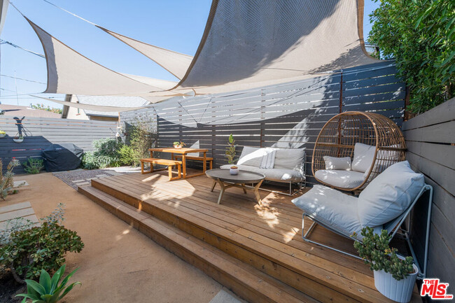 property at 5117 Lincoln Ave