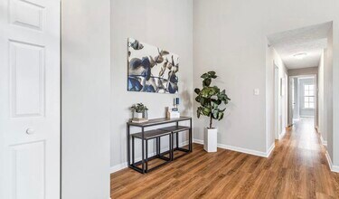 5640 Wade Ct, Unit M in Frederick, MD - Building Photo - Building Photo