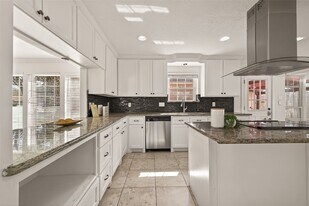 11414 Meadow Lake Dr in Houston, TX - Building Photo