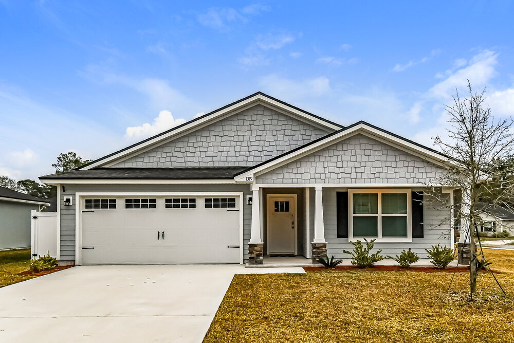 1319 Sarahs Landing Dr in Jacksonville, FL - Building Photo