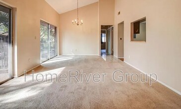 2933 Lichen Ln in Clearwater, FL - Building Photo - Building Photo
