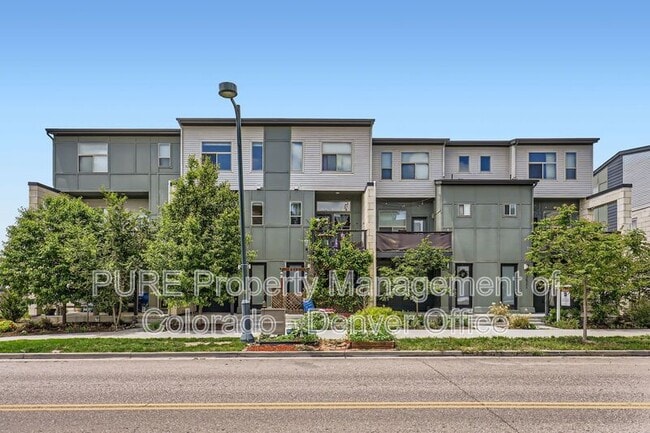 2507 N Moline St in Aurora, CO - Building Photo - Building Photo