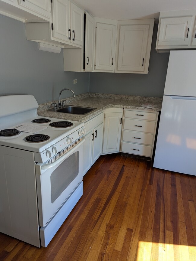 223 Tuttle Rd, Unit 2nd fl