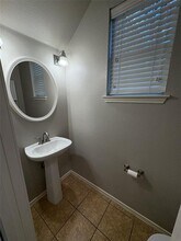 2109 Rockland Dr in Austin, TX - Building Photo - Building Photo