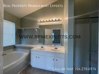 10076 Treeside Ln photo'