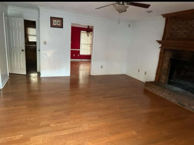 4350 Village Square Ln in Stone Mountain, GA - Foto de edificio - Building Photo