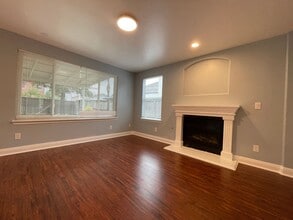 7661 Laguna Beach Way in Antelope, CA - Building Photo - Building Photo