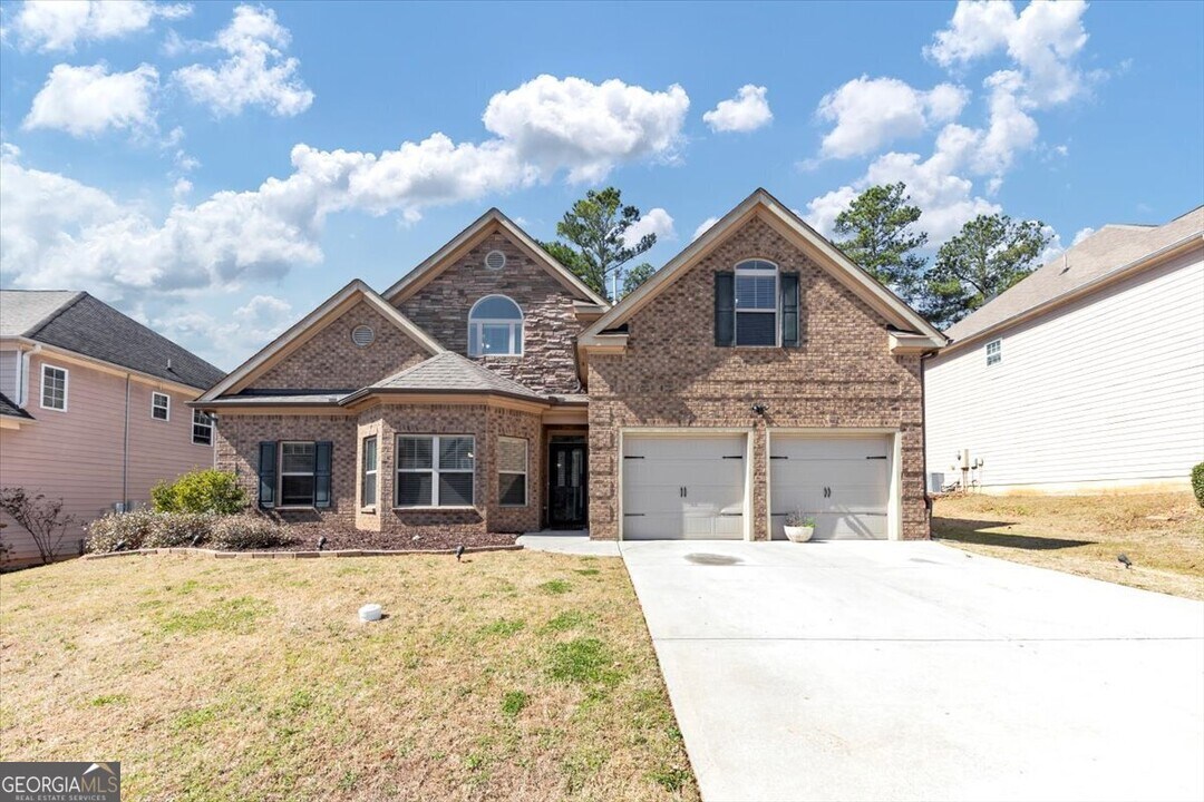 3777 Shady Maple Dr in Stonecrest, GA - Building Photo