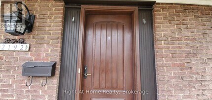 2192 Bridge Rd in Oakville, ON - Building Photo - Building Photo