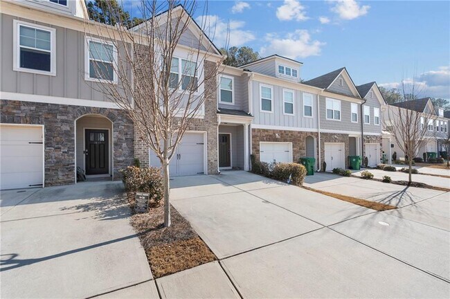 1821 Edgehill Dr in Lithonia, GA - Building Photo - Building Photo