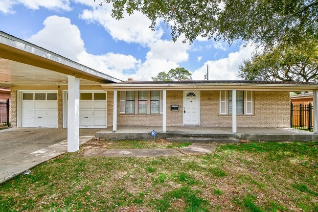 1907 Lafferty Rd in Pasadena, TX - Building Photo - Building Photo