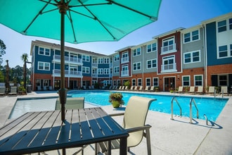 Parkside at the Highlands Apartments in Savannah, GA - Building Photo - Building Photo