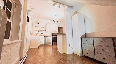 1253 Ashland Ave in St. Paul, MN - Building Photo - Building Photo