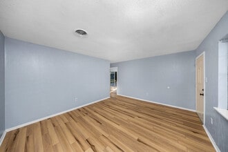 5011 SE Avalon Ave in Lawton, OK - Building Photo - Building Photo