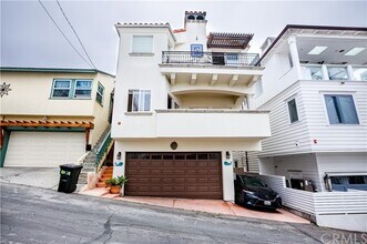 308 19th Pl in Manhattan Beach, CA - Building Photo - Building Photo