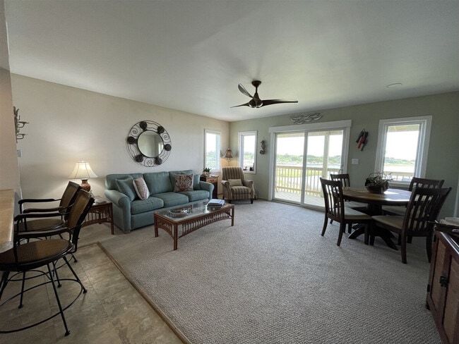 56378 North Carolina Hwy 12 in Hatteras, NC - Building Photo - Building Photo