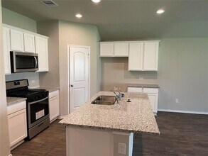 13872 Rock Island Trl in Shenandoah, TX - Building Photo - Building Photo