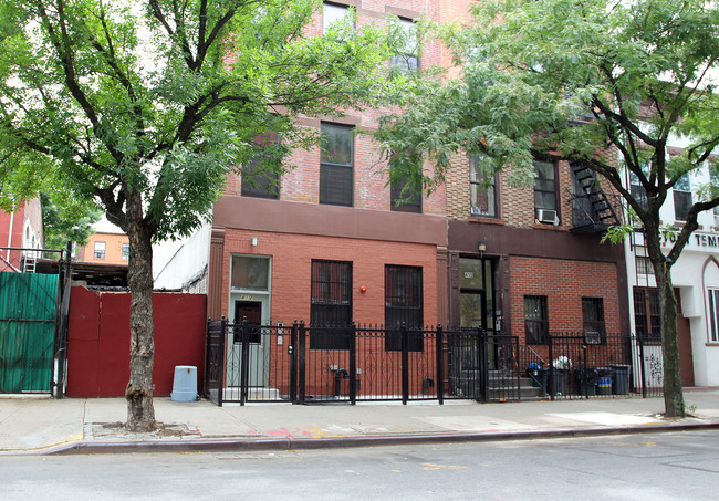 412 Gates Ave in Brooklyn, NY - Building Photo - Building Photo